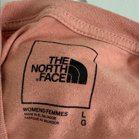 Women’s The North Face T-Shirt - Picture 6 of 6
